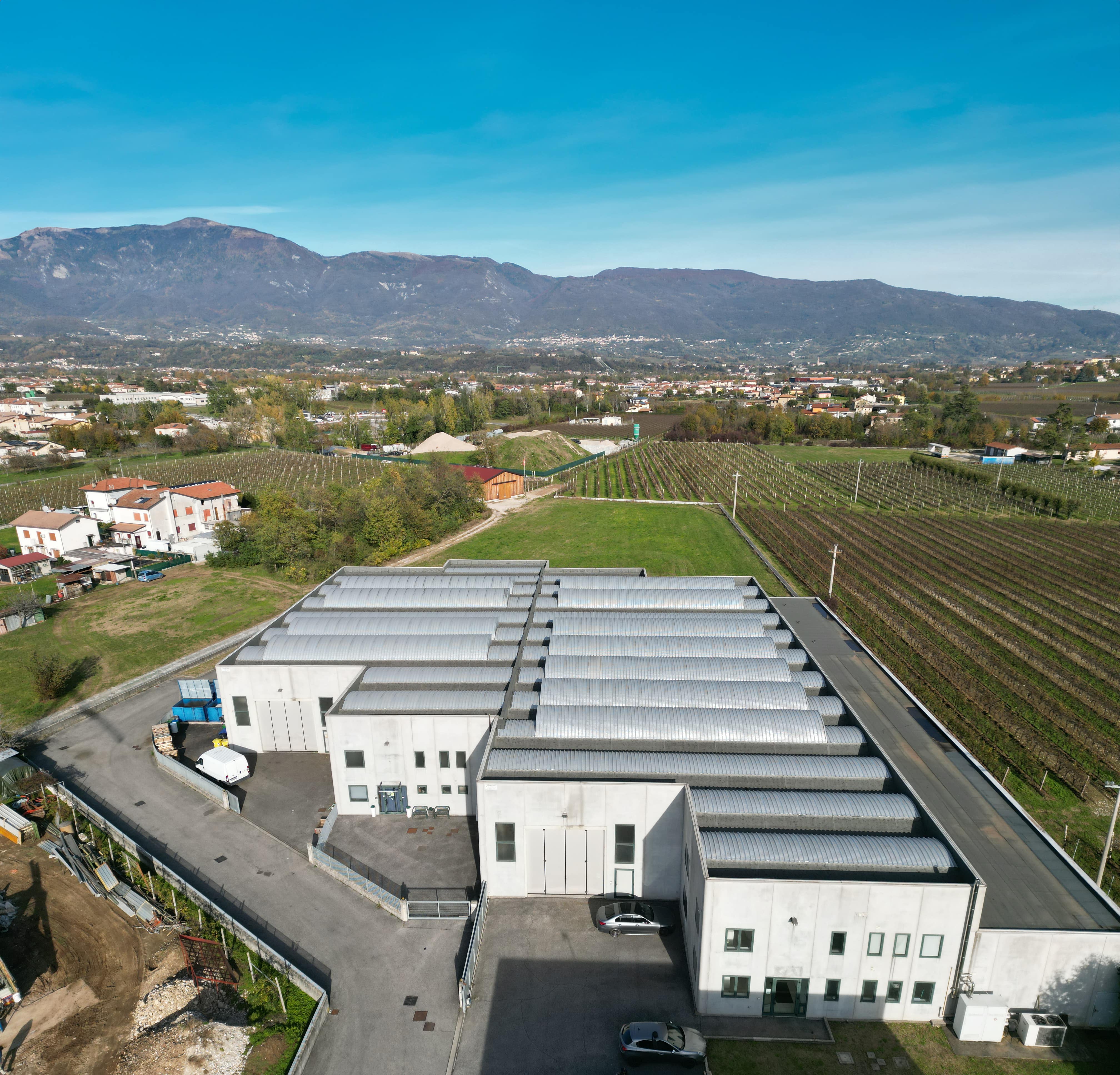 l-azienda-foto-aerea-mod-min